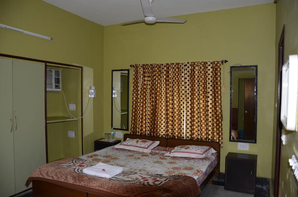 Kim Lawn Guest House Kalkata Pokoj fotografie